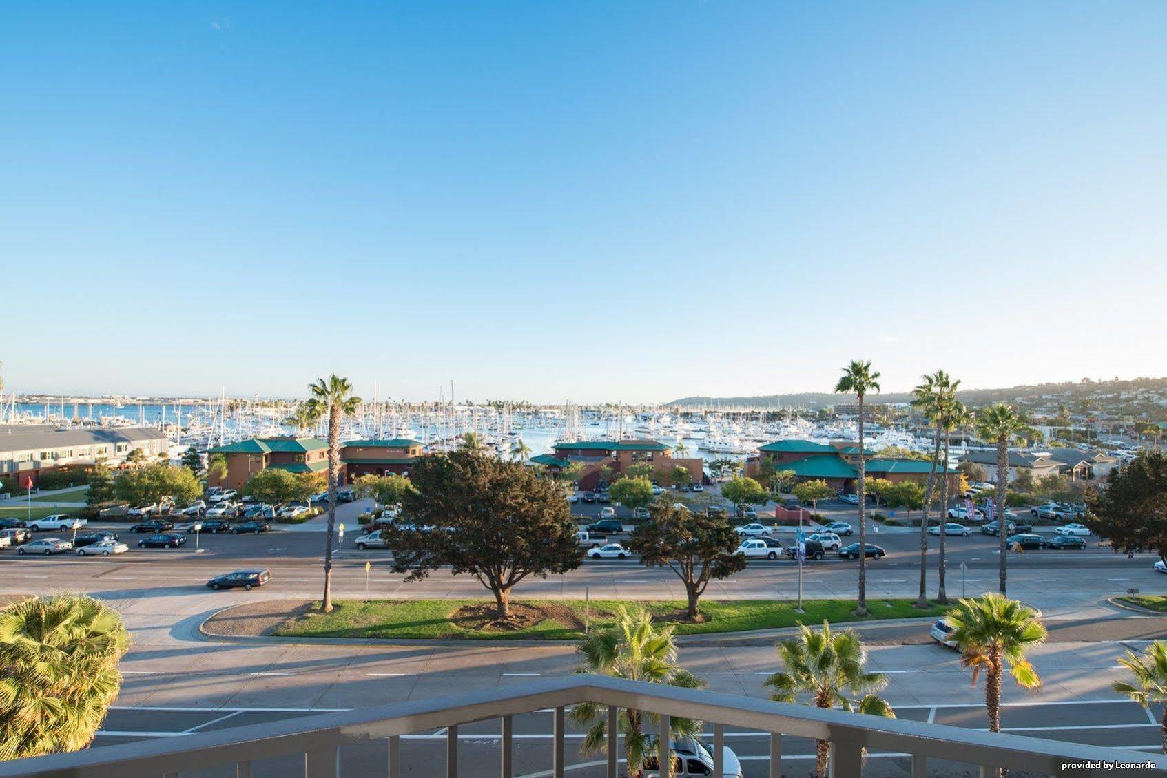 Best Western Yacht Harbor Hotel San Diego Exterior photo
